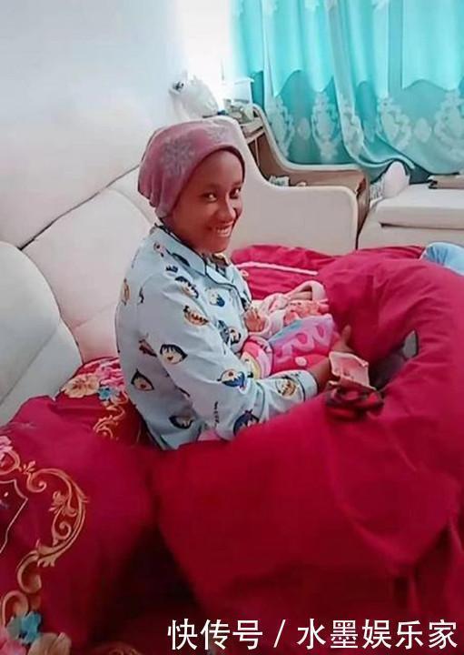 宝妈|非洲妈妈坐月子，怀中宝宝肤色“亮了”，网友：中国爸爸基因太强