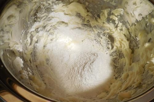 焦糖|父母眼中的蛋糕VS我们期待收到的蛋糕,吃货我只想正常过个生日