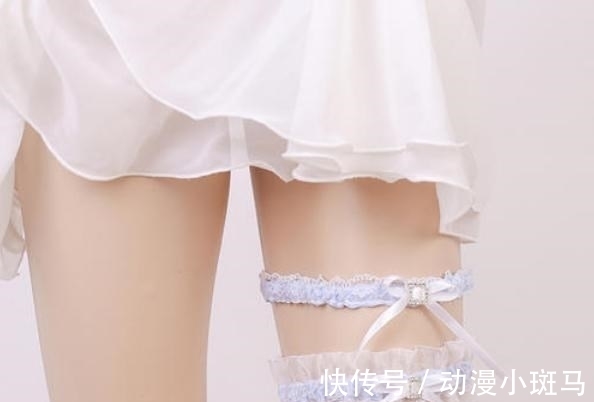 女孩子|現實中與動漫里面常見到女生腿上系根帶子，有什么深層含義呢？