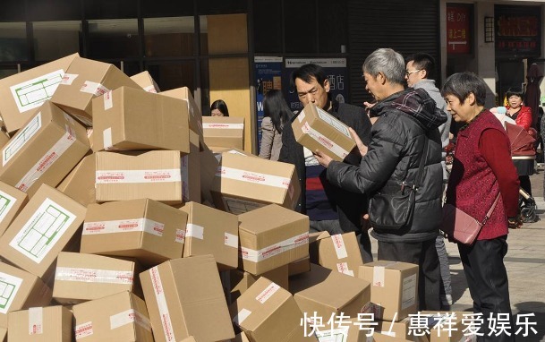 快递|村镇快递店转让费8万，一年赚多少老板保本就不错了