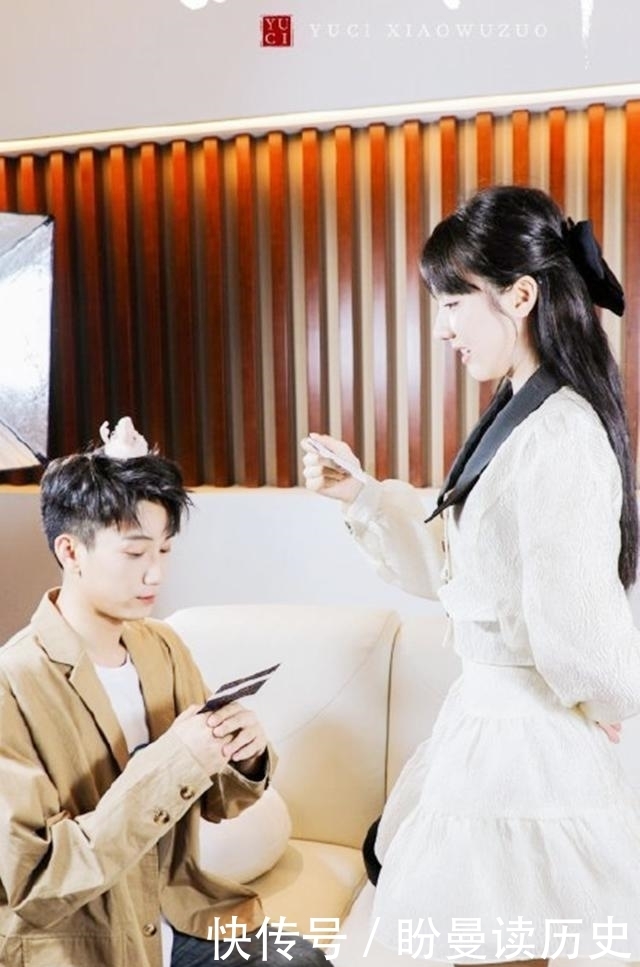 御赐小仵作 《御赐小仵作》主角首次合体营业,全程无滤镜,这对CP有点甜