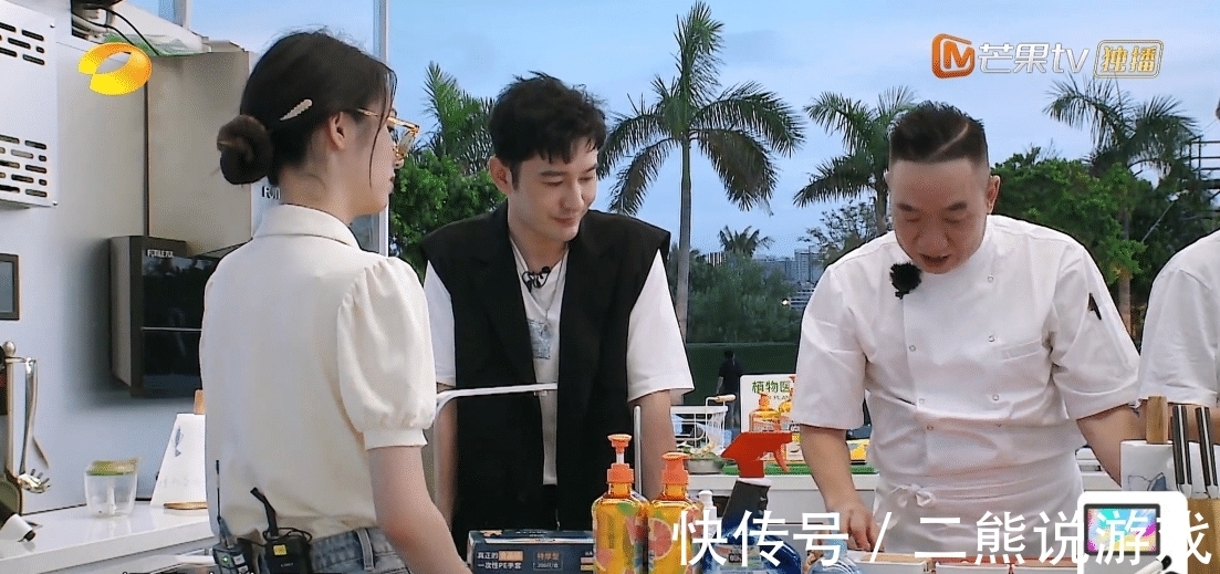 王霏霏|《中餐廳5》刪光周震南鏡頭，金晨張萌全新加盟，或成口碑救星！