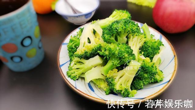 绿菜花|蒜蓉西蓝花的家常做法，清脆爽口又营养，孩子最爱吃