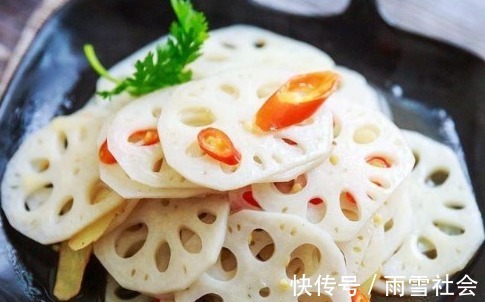 大厨|凉拌藕片总发黑怎么办大厨教你2招,藕片洁白如雪,香脆爽口!