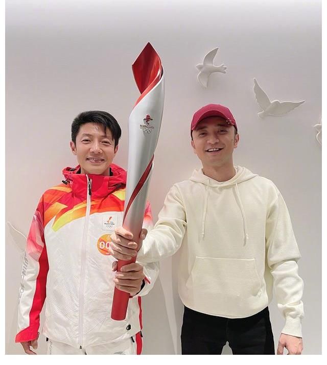 央視春晚主持人在忙啥？馬凡舒參與冬奧會轉(zhuǎn)播，撒貝寧擔任火炬手