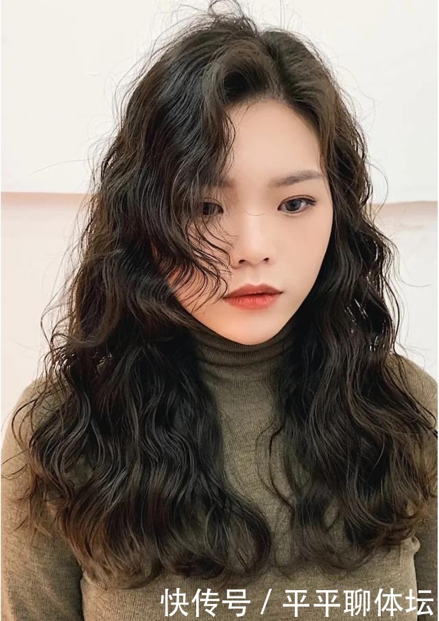 女人|女人过了40岁发型别乱剪,不如试试这12款,无论长短都很美