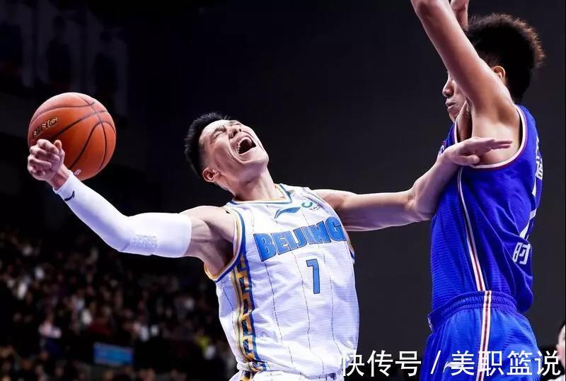 上海男篮|尘埃落定!CBA林书豪无缘新赛季,姚明给出理由,球迷:没有必要