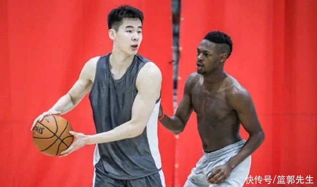 上海久事|试训9支球队，郭昊文退出NBA选秀，他及时发声，定下三个目标
