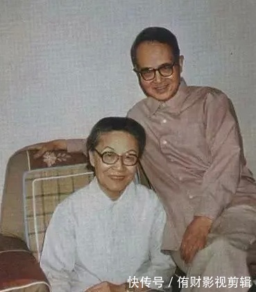 杨绛$钱钟书女儿被邻居扇了一巴掌,杨绛冲了上去被邻居按在地上钱钟书抄一块木板就冲了上去