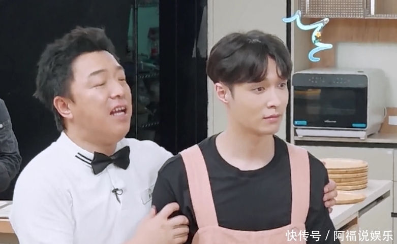  框录|张艺兴黄渤同框录节目，吃红烧肉特意连线孙红雷，尽显塑料兄弟情