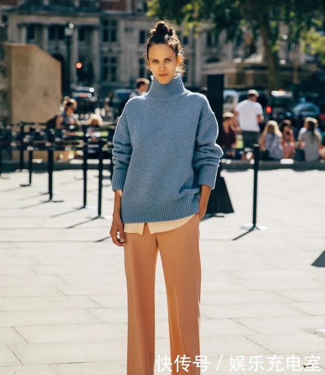 高领|叠穿别再“白衬衫+高领衫”,太土!试试这些新穿法,时髦又保暖