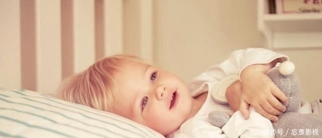 头型|要不要给孩子睡枕头?医生:宝宝这个月龄就可以睡,但有注意事项