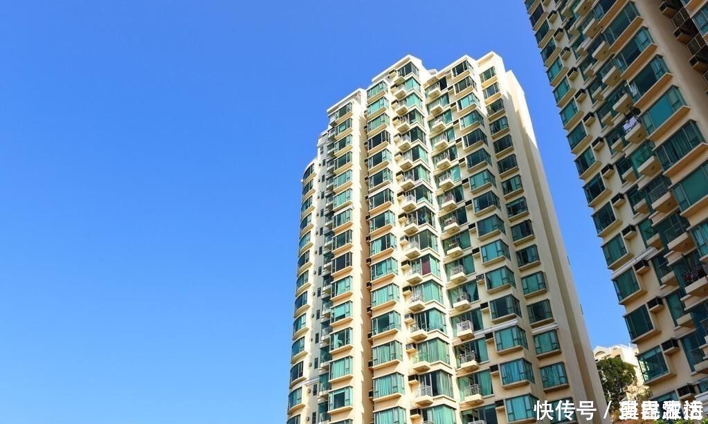 买房|8年老中介给出建议：买房牢记7字“箴言”，买中、买边、不买三