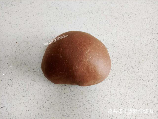 辫子面包容易断筋,自打用了这办法,每次做都成功而且拉丝效果好