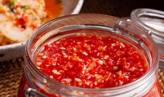 辣椒酱|家庭版辣椒酱，配方和做法告诉你，香辣过瘾，储存一年都不坏