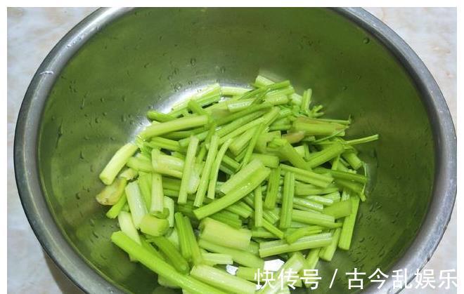 植物油|立秋后,遇到此菜我从不手软,简单一炒就很香,低热量不长肉