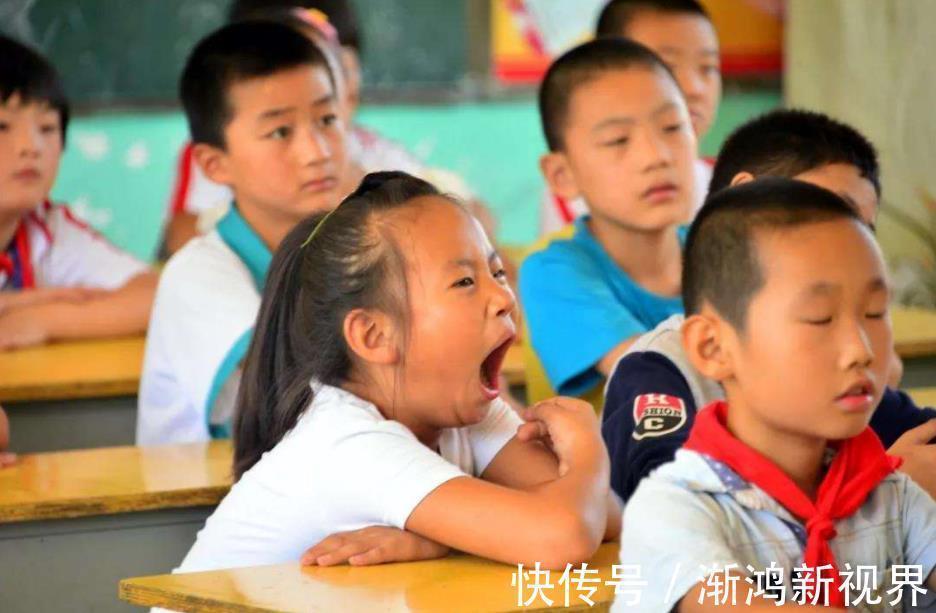 小伟|学习与身体哪个更重要医生起床太早,小心长不高!