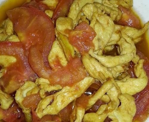 西红柿别只会炒鸡蛋,这么做一周三次吃不腻,简单好做营养足