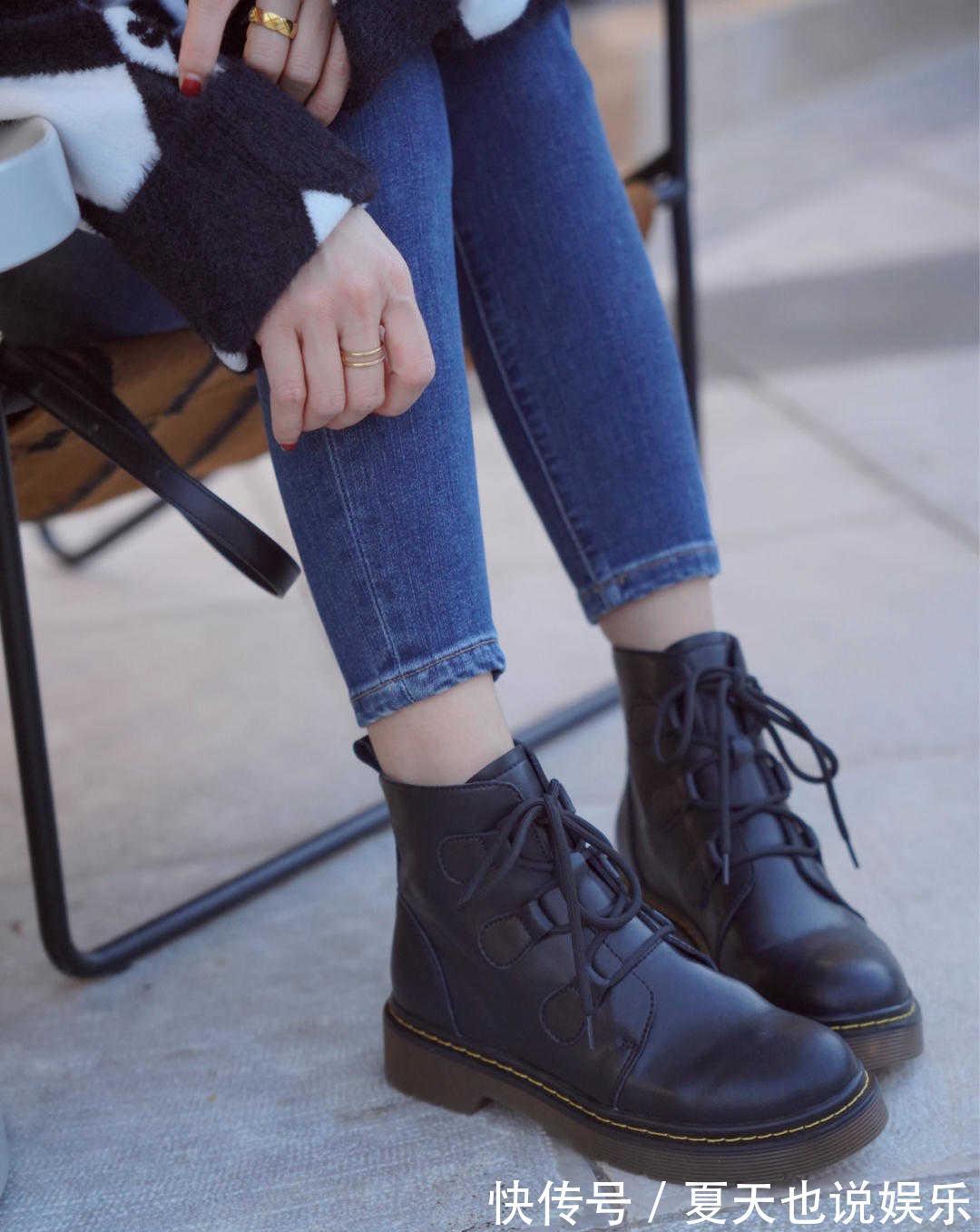 非主流 紧身牛仔裤可不是什么非主流单品,冬天穿它出门,遮肉显瘦又显高