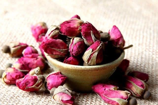 猕猴桃|女性不想显老,多吃4种食物,美白淡斑,排毒抗衰老,早吃早好