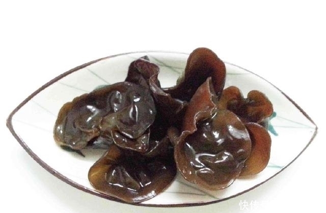 厨房|这样的木耳有毒，不能吃，看看你家厨房有没有？
