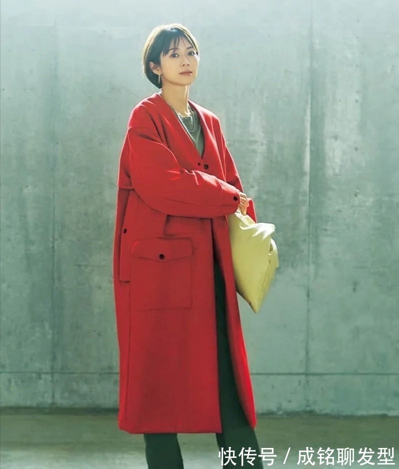 大红色|五十岁而不老的减龄穿搭!真实自然不装嫩,大方得体又有高级感