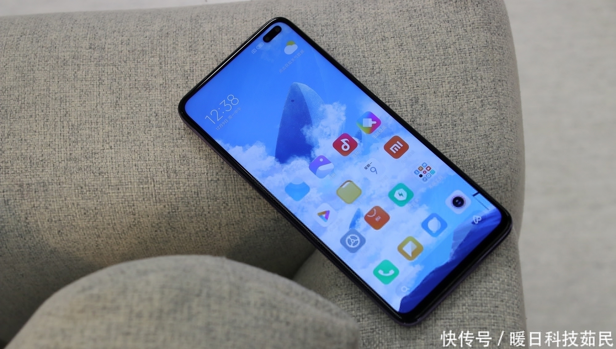 机型|从1899降至1499,6+128GB高刷新率5G手机,已成为同价位最香机型