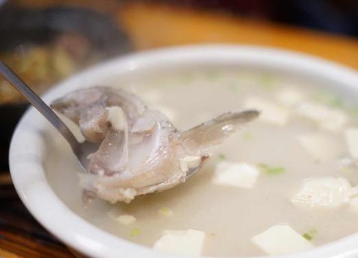 不管炖什么鱼,两种调料不能放,不然鱼又腥又难吃,好多人都做错