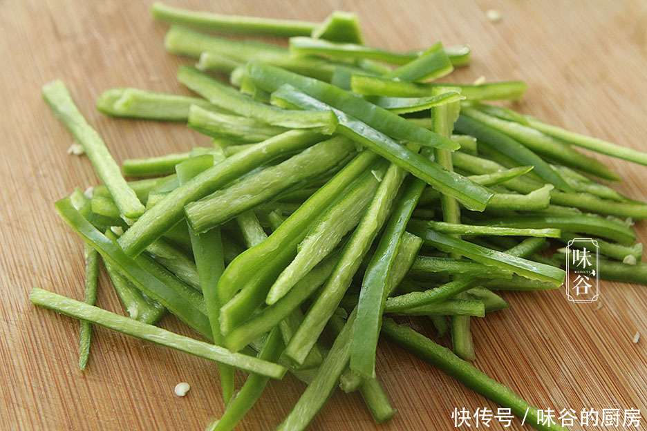 2汤匙|深秋,少吃肉多吃这菜,3块钱1斤,口感比肉还香,胖纸们的最爱