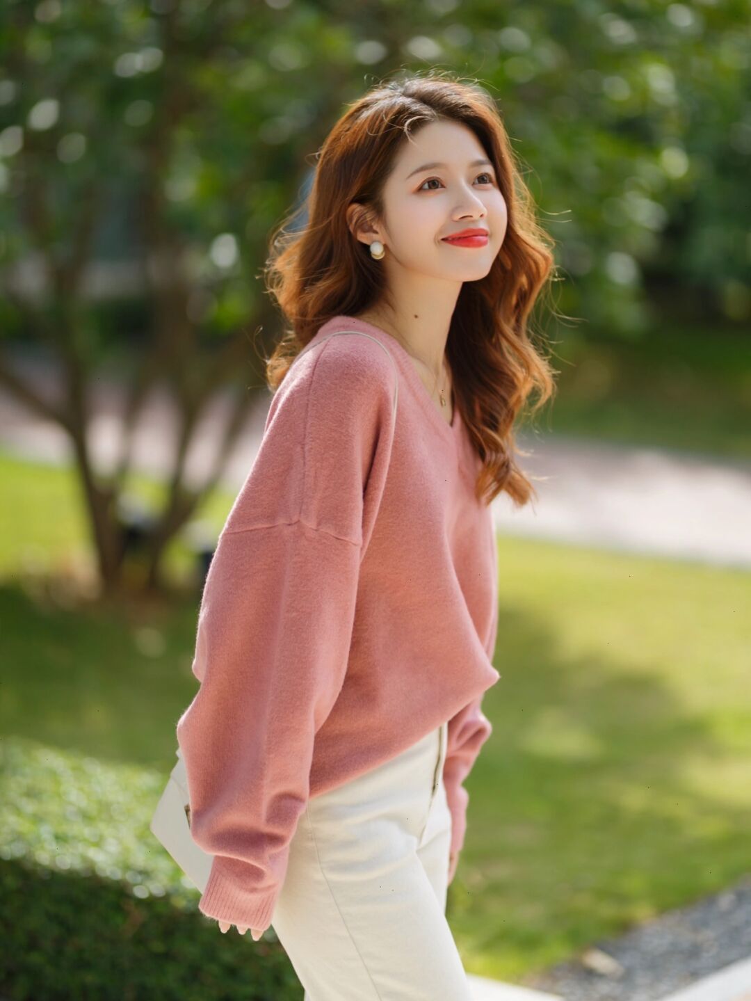 小姐姐 冬天降温了毛衣怎么穿？这几个搭配方法，让你秒变温柔小女人！