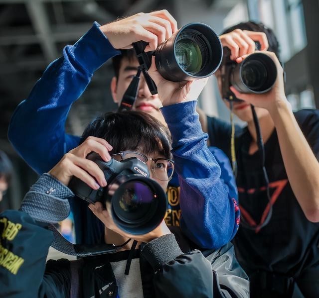 际上|漫展太多所以能随意造作?看一眼20多年前的漫展,瞬间让人心酸