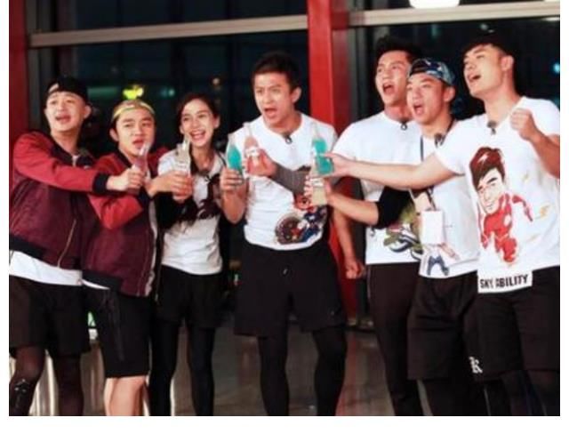 鄭愷|跑男第9季的悲哀：有野心的另尋去路，沒(méi)資源的成為了元老