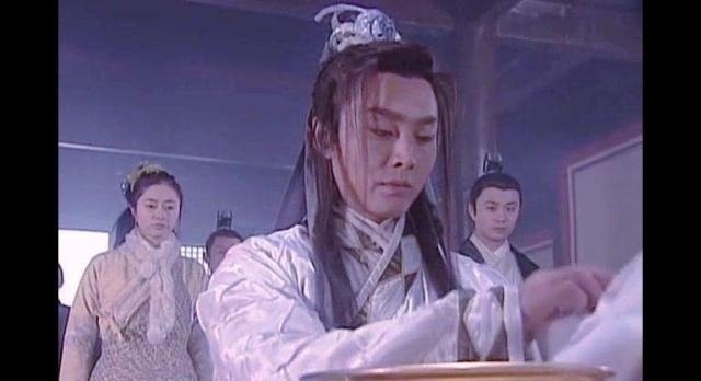 燕南天!武侠剧中的十大伪君子,岳不群垫底,第四名是剑圣,第三名曾屠龙