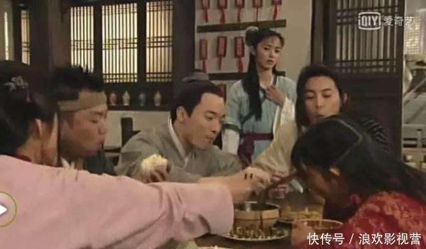 大多演员“吃饭”都是假的，只有他们的饭菜是真的，拍完直接开饭