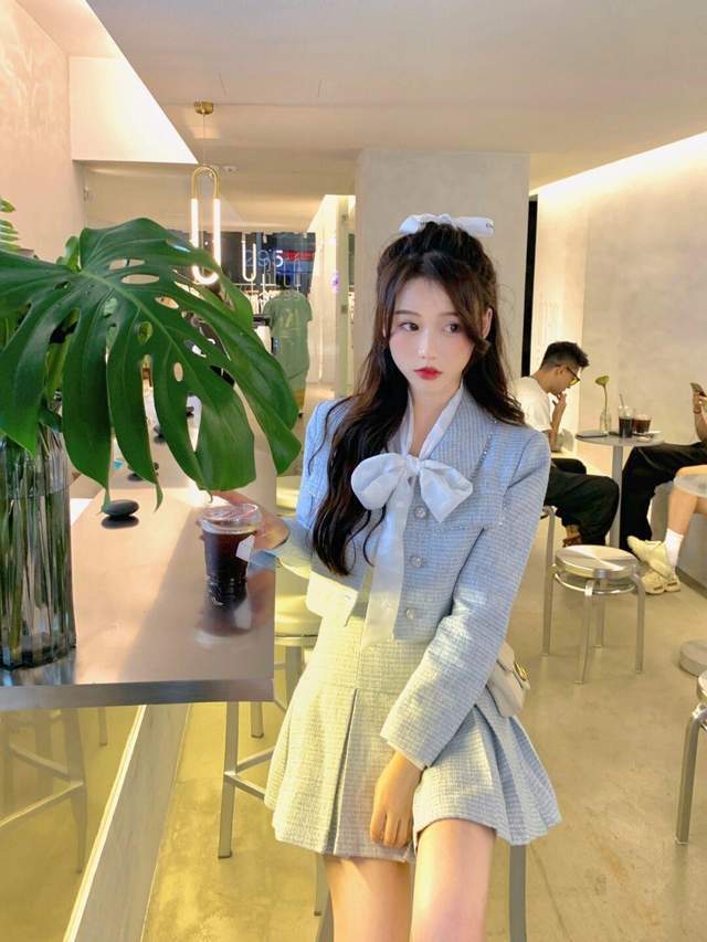 小个子|秋天一定要穿一次“小香风套装”,高级不说还显白,美进骨子里