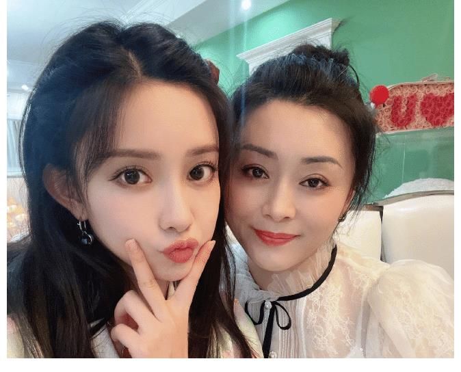 《女恋4》收官，孟子义周扬青李莎旻子发文告别，男嘉宾集体沉默