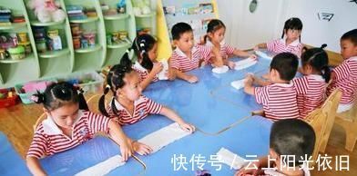 婴儿|看完不想让孩子上幼儿园,孩子睡午觉都是被强迫的,至于这样吗