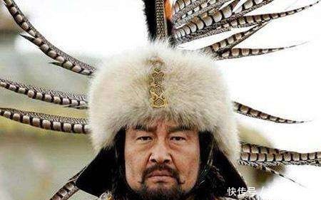 团案|国外博物馆有个金冠,上面有神秘鸟形团案,究竟是什么鸟无人知道