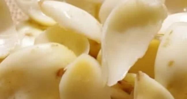 它是天然“助眠果”,睡前吃2粒,清心安神,让你睡得香