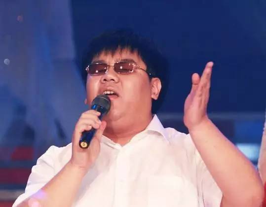 奧運|他從小眼盲成選秀冠軍，唱奧運上春晚，用歌聲感動世界