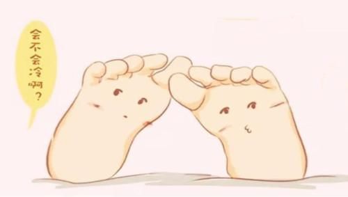 孩子|宝宝喜欢光脚丫,要不要管?儿科医生给出建议,父母要谨记