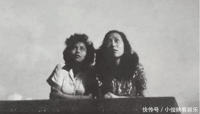 姓氏|张爱玲和萧红,除了姓氏不同,都爱折腾,都过得挺惨