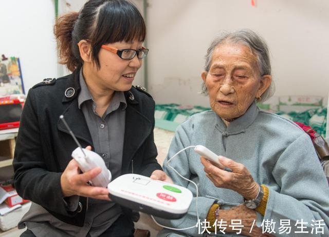 两个儿子|人到晚年才明白,家里有两个儿子和一个儿子的区别,真的很现实