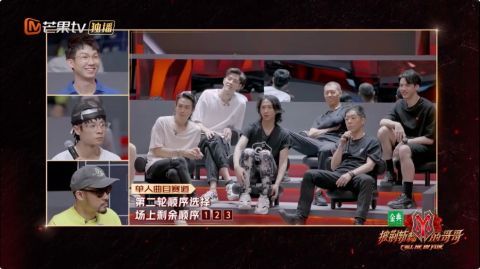 黃貫中|熱狗力挺趙文卓，陳小春為胡海泉解圍，日久才能見人心