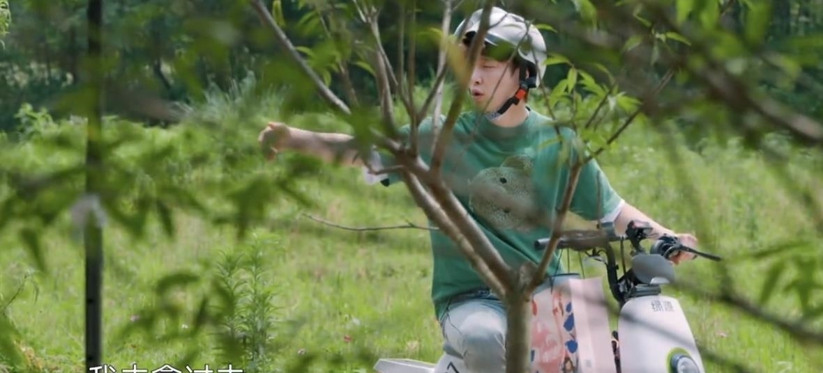 张艺兴|《向往的生活5》张艺兴治愈感爆棚，史航曝私人书单，引起热议！