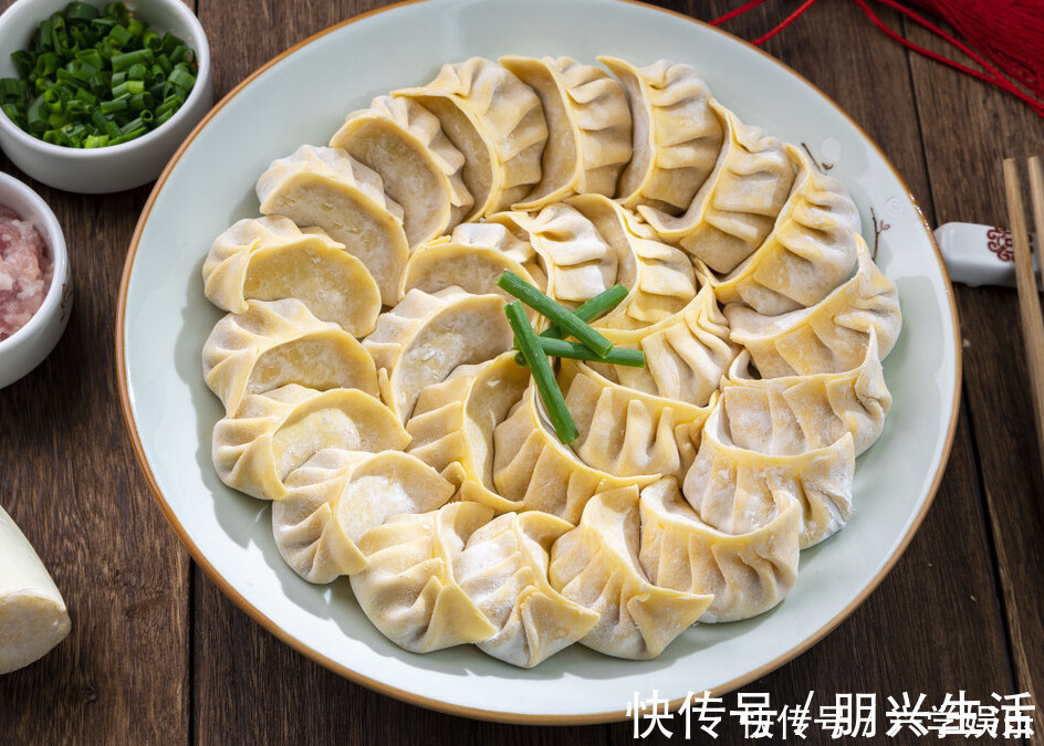 要想饺子好吃，调馅很关键，多放此3样，包出来的饺子特别香