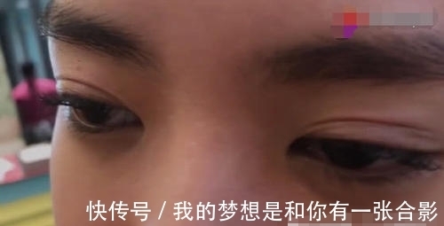 睫毛弯弯|奇闻：女子挑战烫“卷睫毛”，睁开眼睛那一刻，网友：真的好漂亮