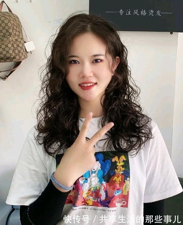中大卷 你的发型不够美,烫个卷发大变样,洋气时尚颜值翻倍!