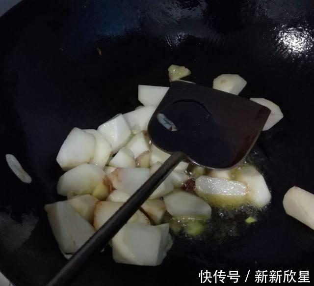 一个比肉更好的油面筋食谱,吃的时候很好吃