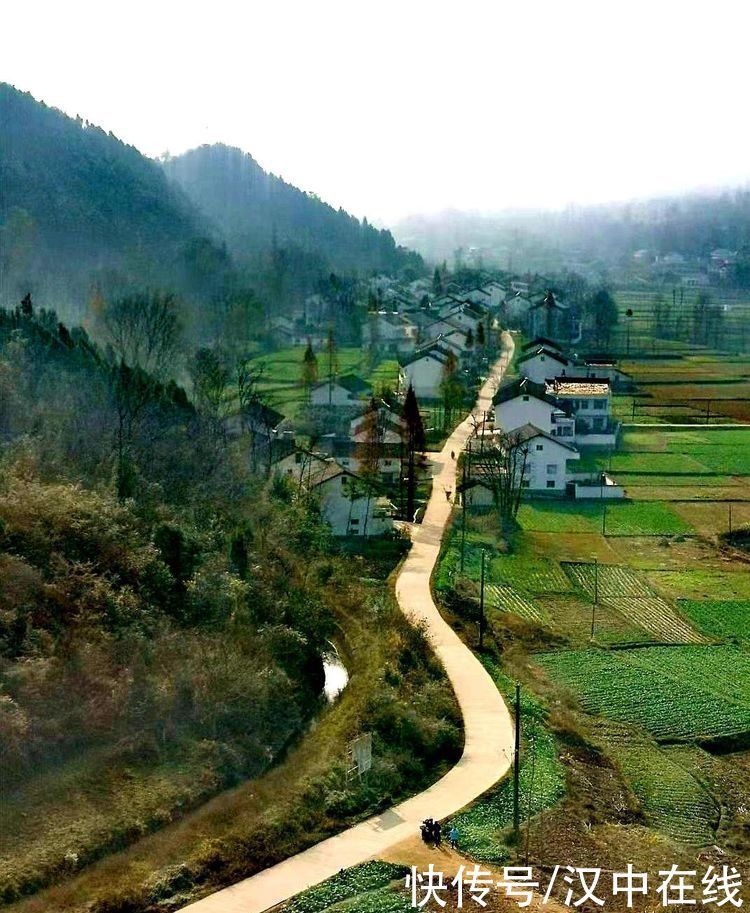 老年|汉中南郑有个地方叫马鞍山，好一派田园风光